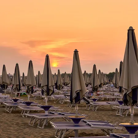 Stunning Flat With Terrace Overlooking The Sea Apartment Bibione